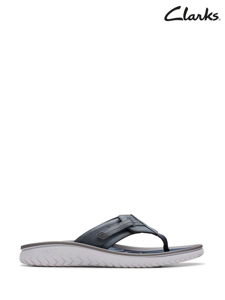 Clarks Essentials Wesley Sun Flip Sandals (AM0203) | 64 €