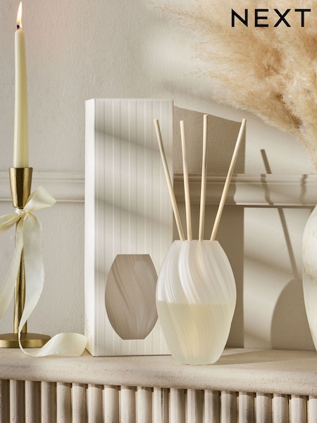 Floral Evie Pink Pepper and Pomegranate 400ml Diffuser (AM2853) | €36