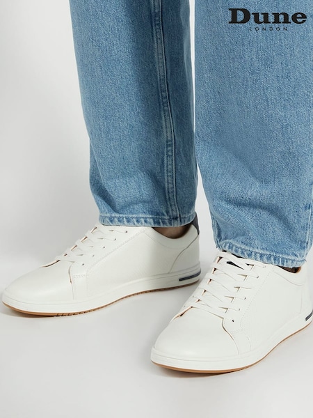 Dune London White Wide Fit Tezzy Perf Trainers (AM3293) | R$ 780