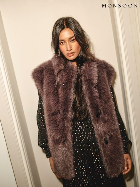 Monsoon Della Faux Fur Gilet (AM3430) | €77