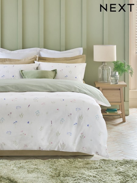 Green Sage Floral 100% Cotton Reversible Printed Duvet Cover and Pillowcase Set (AM3881) | €22 - €55