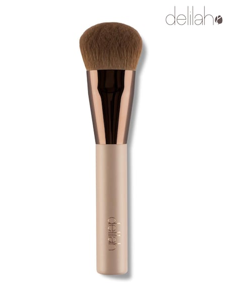 Delilah Complexion Brush (AM5132) | €47