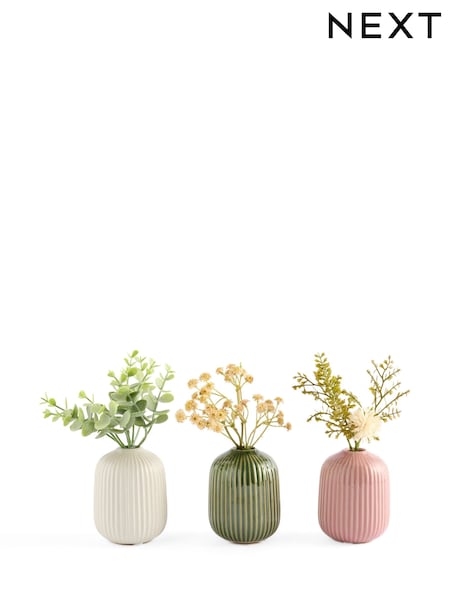 Artificial Flowers In Ribbed Ceramic Pots (AM5139) | R$ 295