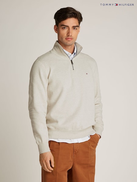 Tommy Hilfiger Beige Essential Quarter Zip Sweatshirt (AM5229) | R$ 1,085