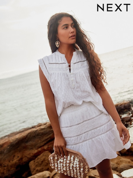 Valkoinen - Jaquard Hihaton Pusero (AM6855) | €47
