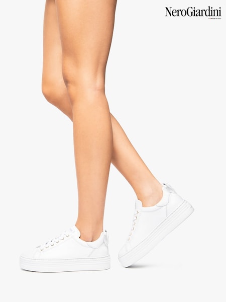 NeroGiardini White Leather Bow Platform Trainers (AM6898) | R$ 1,530