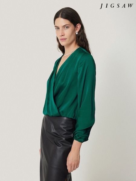 Grün - Jigsaw Recycled Satin Drape Wrap Top (AM8294) | 76 €