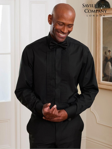 The Savile Row Company 100% Cotton Pleat Fly Front Classic Fit Shirt (AM8871) | €79