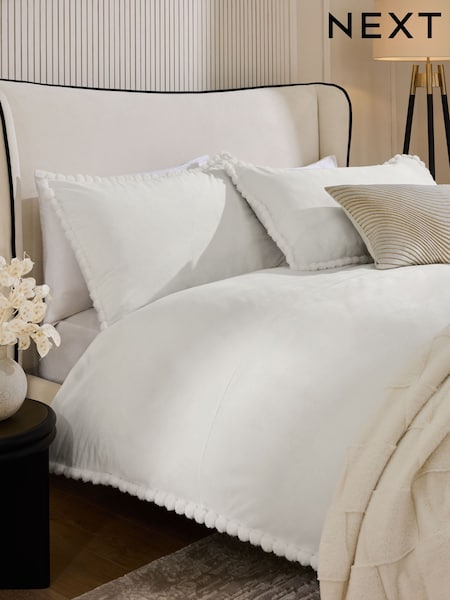 Ivory Faux Fur Trim Duvet Cover and Pillowcase Set (AN2531) | €44 - €78