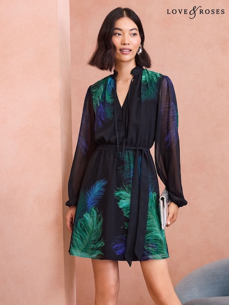 Love & Roses Black Feather Notch Neck Sleeved Mini Dress (AN8501) | €77