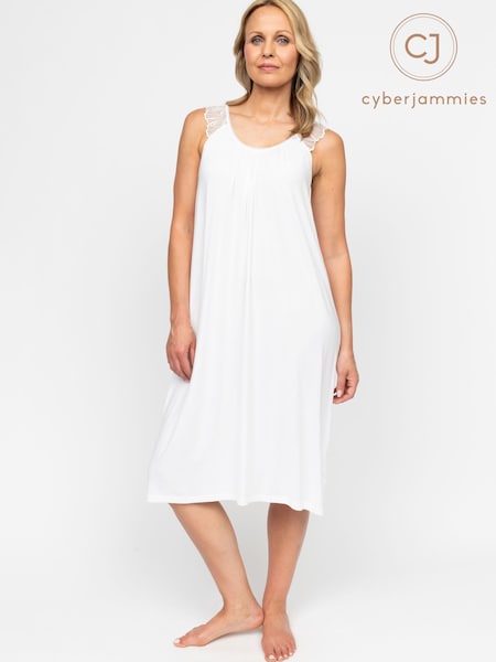 Cyberjammies White Nora Rose Long Sleeve Short Nightdress (AP1475) | ₪201