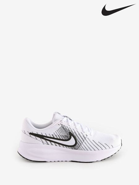 Nike White Run Defy Road Running Trainers (AP1972) | €79