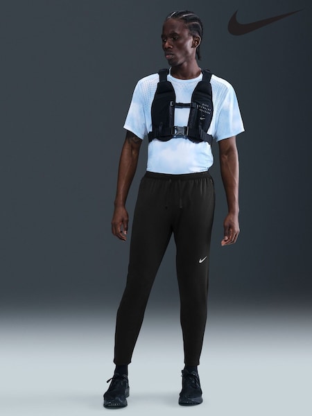 Nike Black Dri-FIT Stride Knit Running Joggers (AP2016) | €106