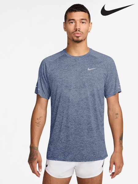 Nike World Indigo Blue Dri-FIT Stride Running T-Shirt (AP2020) | €53