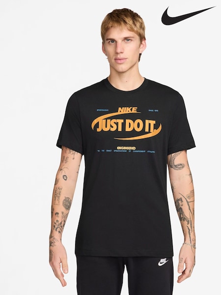 Nike T-Shirt (AP2200) | 40 €