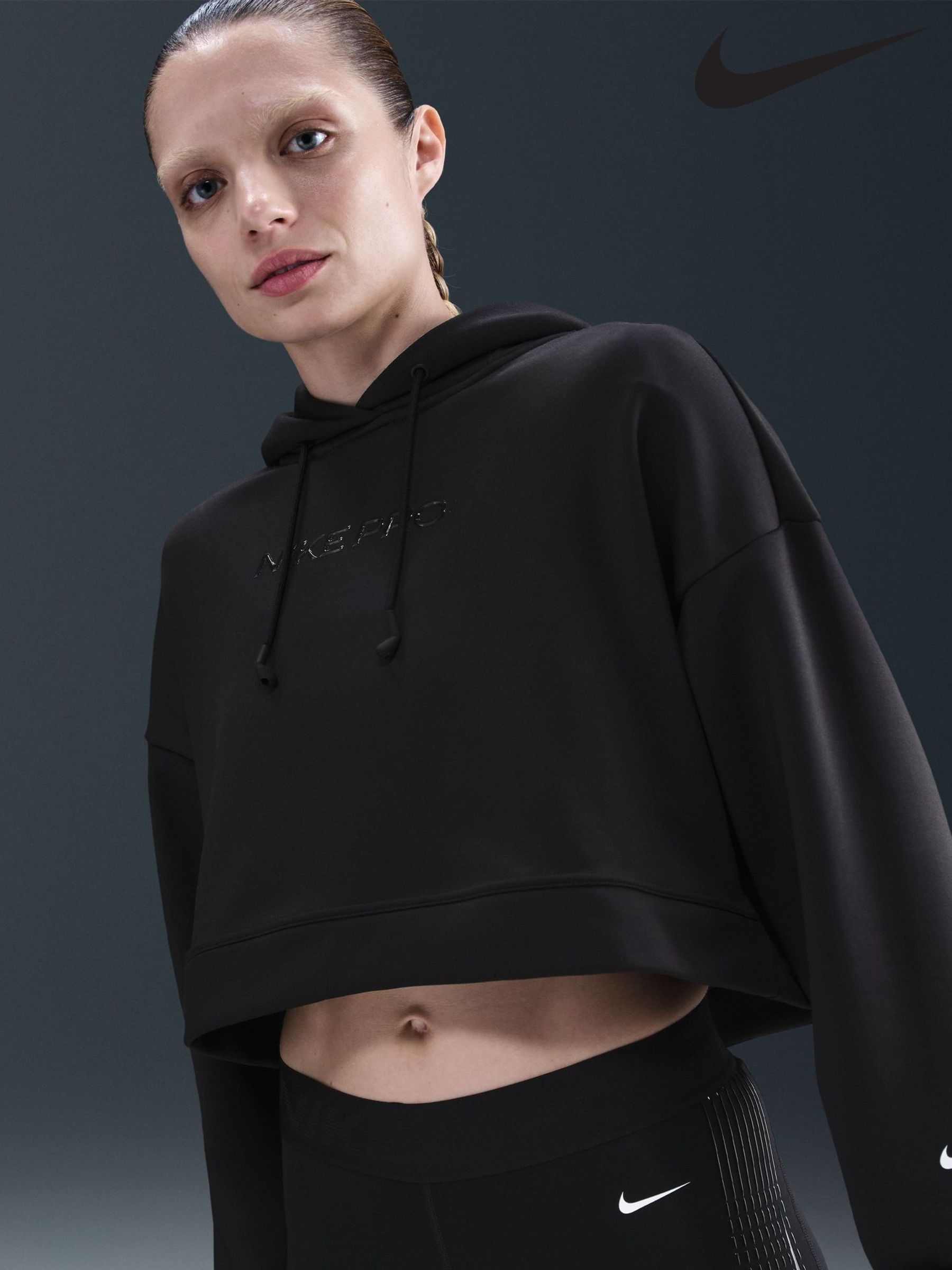nike hooded cropped tops