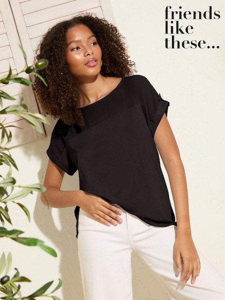 Preto - Friends Like These Short Sleeve Tunic With Tab Detail (AP2814) | R$ 245