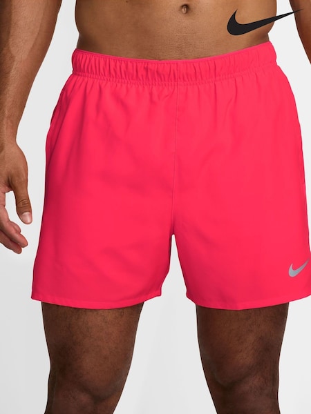 Nike Red Challenger Dri-FIT 5 Inch 2-In-1 Training Shorts (AP3042) | €51