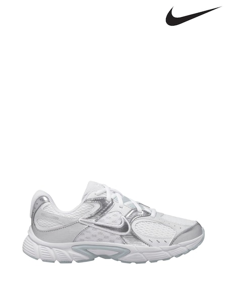 Nike White/Silver Youth V5 Runner Trainers (AP3689) | €73
