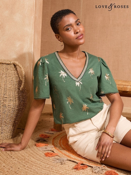 kaki folie Imprimeuri - Tricou Love & Roses cu decolteu în V și decorațiuni, 100% bumbac (AP4465) | 194 LEI