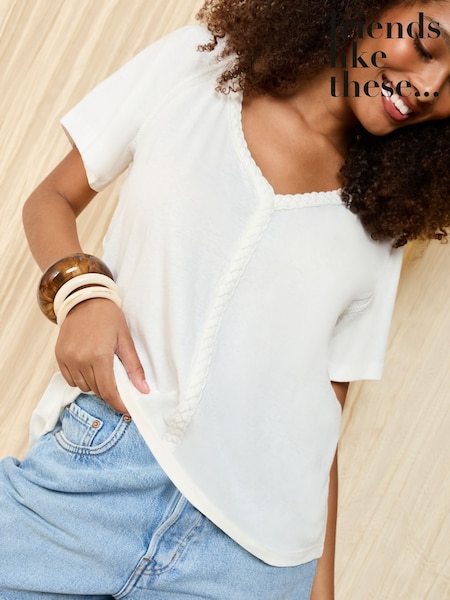 Friends Like These White Short Sleeve Plait Trim Tunic (AP5914) | ₪136