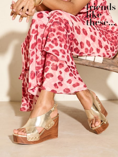 Золотой - Friends Like These Millie Mackintosh Cross Strap Comfort Faux Leather Wedge Clog Sandals (AP6403) | €65
