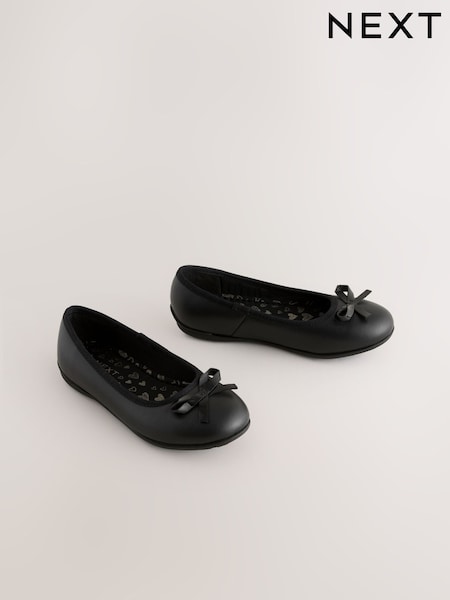 Musta - Ballerina Koulukengät (AP7391) | €37 - €48