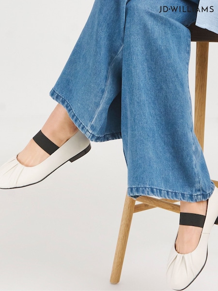 Cream - JD Williams Ruched Front Elastic Mary Jane Barre Ballerinas In Wide Fit (AP7874) | € 35