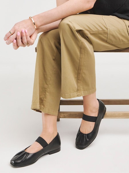 JD Williams Ruched Front Elastic Mary Jane Barre Ballerinas In Extra Wide Fit (AP7877) | € 35