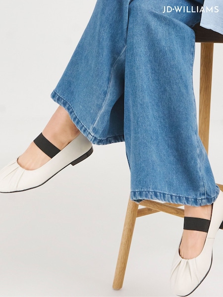 JD Williams Ruched Front Elastic Mary Jane Barre Ballerinas In Extra Wide Fit (AP7882) | € 51