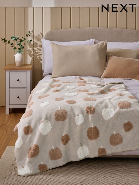 Borg Pumpkin Throw (AP8045) | 51 € - 69 €