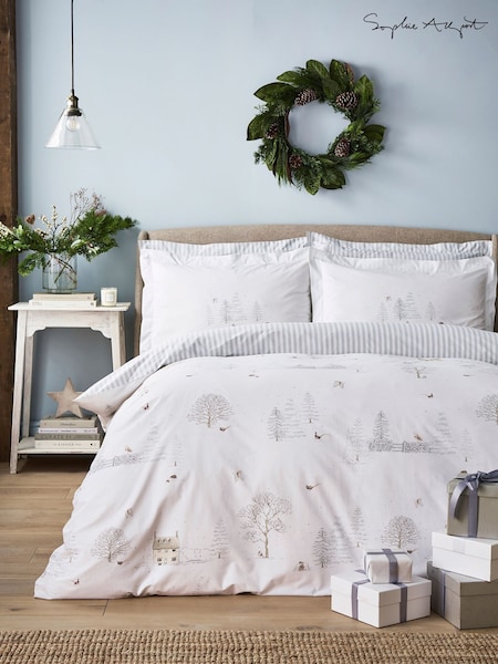 Sophie Allport White 100% Cotton Snowy Cottage Duvet Cover and Pillowcase Set (AP8189) | $94 - $171