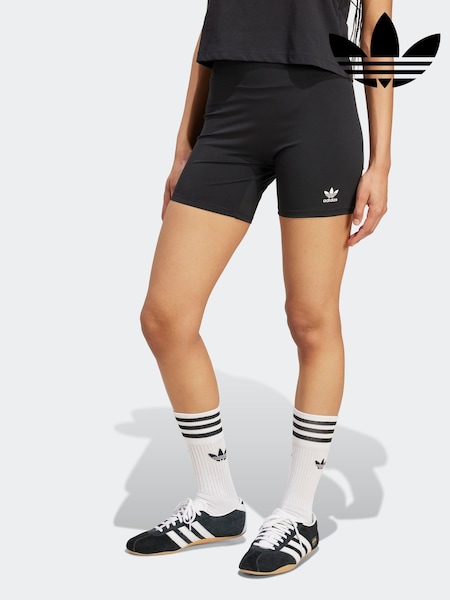 adidas Originals Essentials Shorts (AR2415) | 39 €
