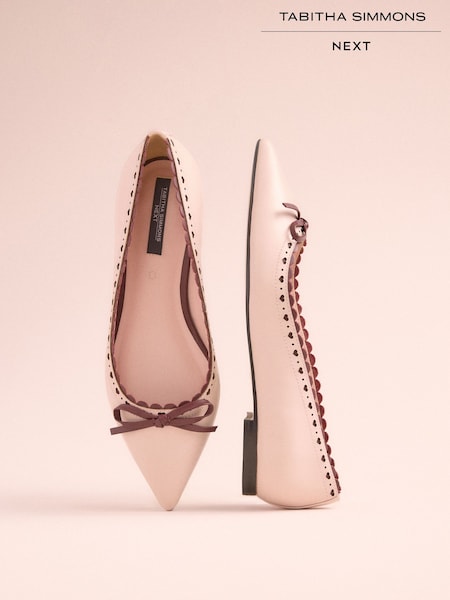 Roza kožna - Tabitha Simmons x Next Emilia Leather Point Toe Bow Brogue Detail Ballerina (AR2659) | € 107