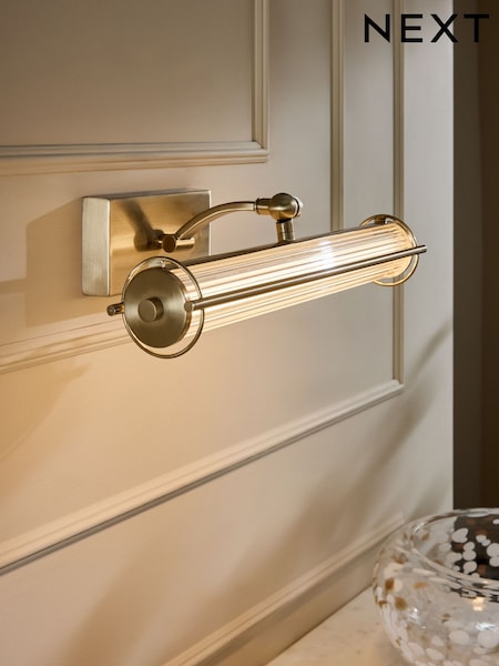 Brass Hertford Rechargeable Picture Wall Light (AR4070) | €99