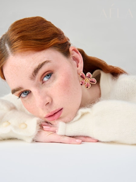 Aela Pink Resin Flower Stud Earrings (AR6355) | €20