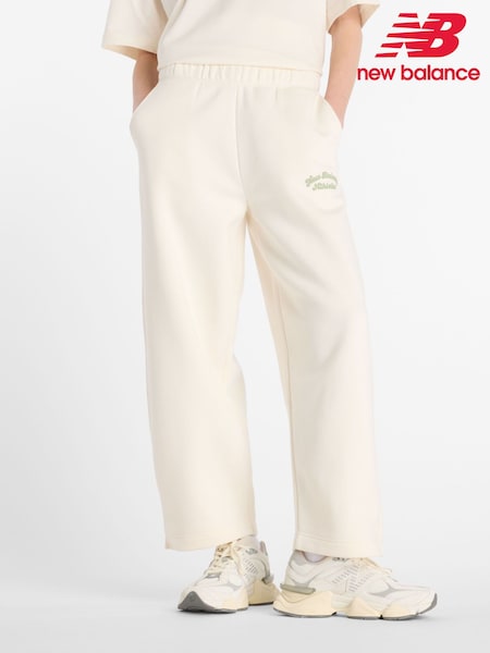 New Balance Cream Womens Linear Heritage Fleece Barrel Leg Joggers (AR6767) | €79