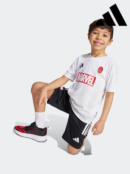 adidas White Marvel Spider-Man T-Shirt and Shorts Set Little Kids (AR7895) | R$ 375
