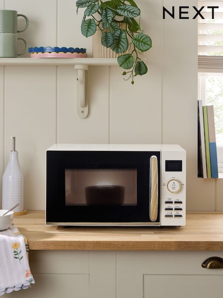Cream Malvern Microwave (AR8139) | €112