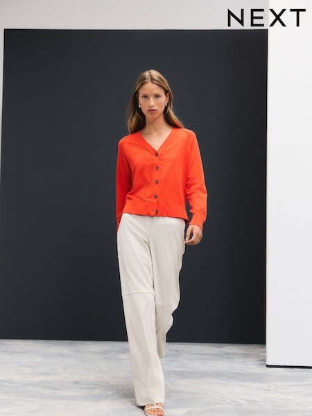 Ecru Smoothing Faux Suede Wide Leg Trousers (AR9519) | R$ 330