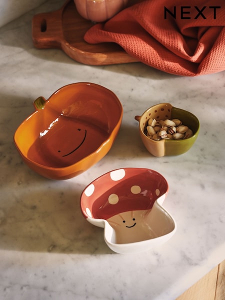 Set of 3 Orange Pumpkin and Friends Nibble Bowls (AT1140) | €27