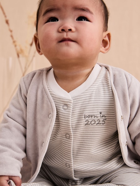 JoJo Maman Bébé 2-Piece Footed Sleepsuit & Velour Jacket (AT2046) | 33 € - 40 €