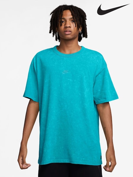 Nike Green Oversized Sportswear Premium 100% Cotton T-Shirt (AT5164) | €57