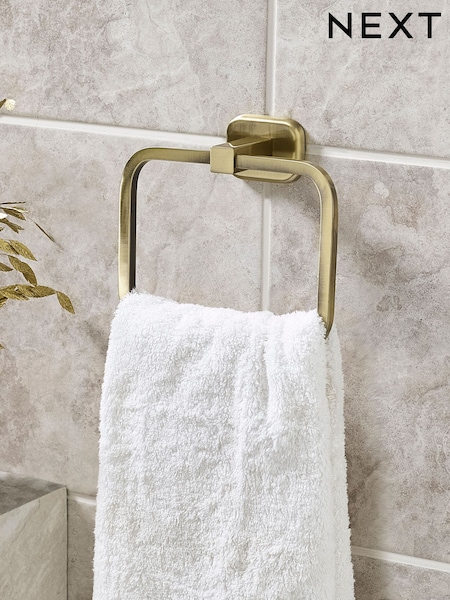 Gold Tone Garda Towel Ring (AT5923) | €19.50