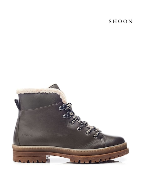 Moda in Pelle Onella Lace-Up Stitch Detail Leather Boots (AT7396) | €184