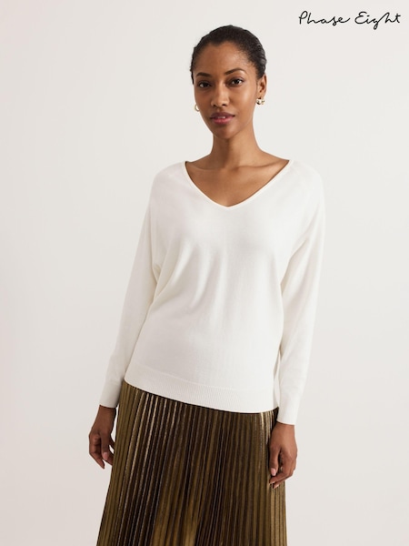 Phase Eight White Senita Fine Knit V-Neck Jumper (AT7552) | €106