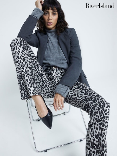 River Island Black High Rise Leopard Print Bootcut Jeans (AT8966) | €75