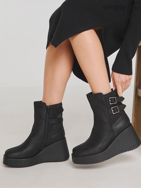 Simply Be Ankle Wedge Boots In Extra Wide Fit (AT9335) | 78 €