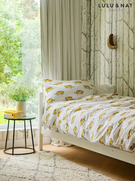 Lulu & Nat White 100% Cotton Tiger All Over Printed Bedlinen Set (AT9500) | R$ 1,085