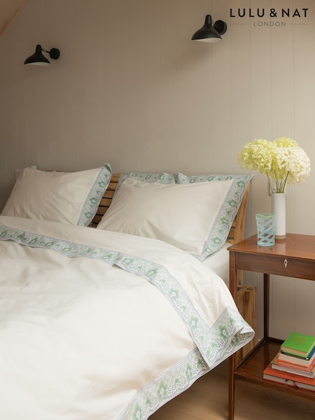 Lulu & Nat Cream 100% Cotton Vintage Leaf Bordered Bedlinen Set (AT9533) | €209 - €262